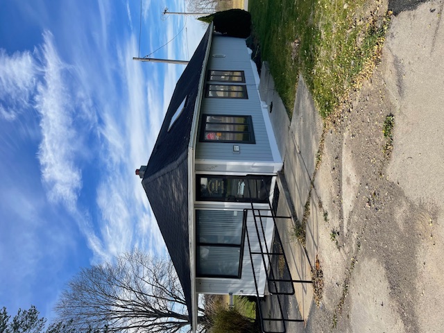 4294 Caledonia Avon Road - 1